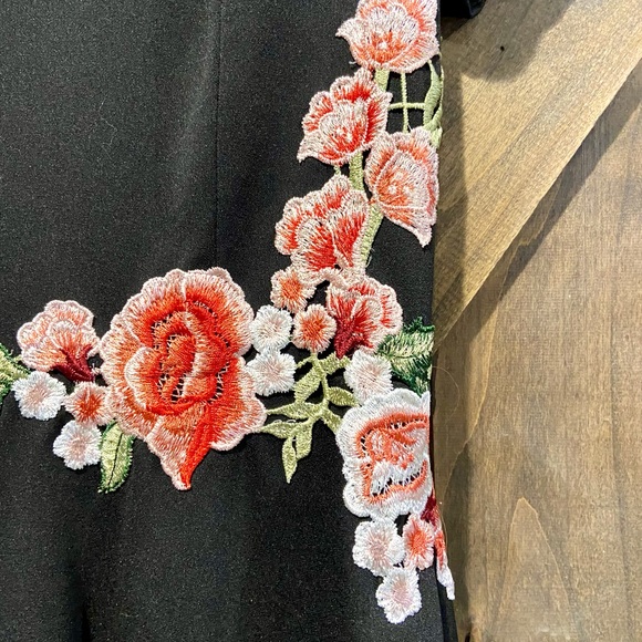 Black A-Line Fit and Flare Floral Embroidered Dress Sz 8 - Picture 13 of 15